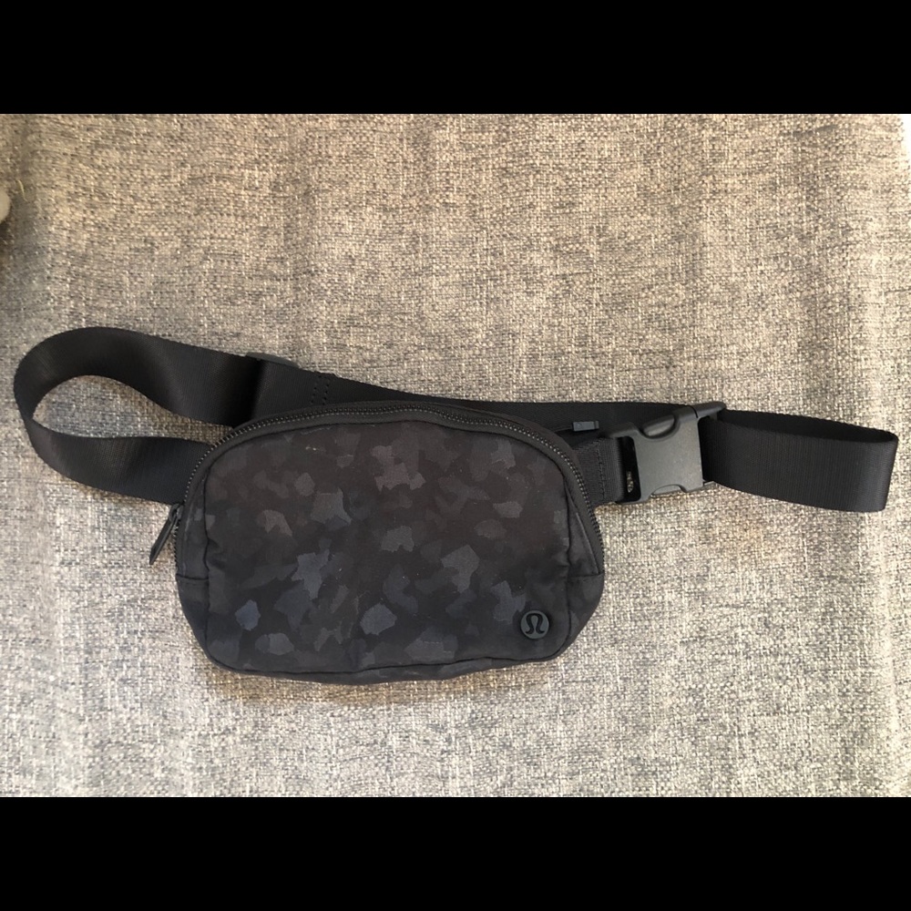 Lululemon Belt Bag